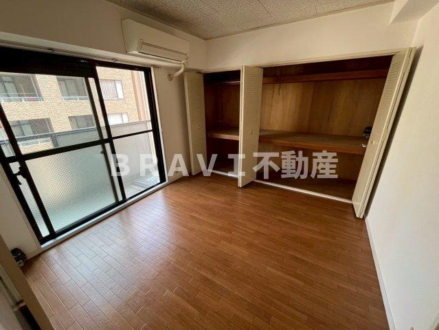 サンビラ大手前　BRAVI不動産の洋室|【サンビラ大手前】スタンダードな洋室です