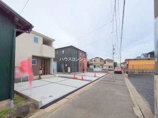 【前面道路含む現地写真】