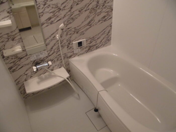 プラムスクエアの浴室|105 浴室