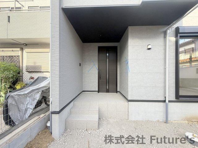 三郷市戸ケ崎3丁目　新築戸建　全1棟のエントランス|現地の写真になります。