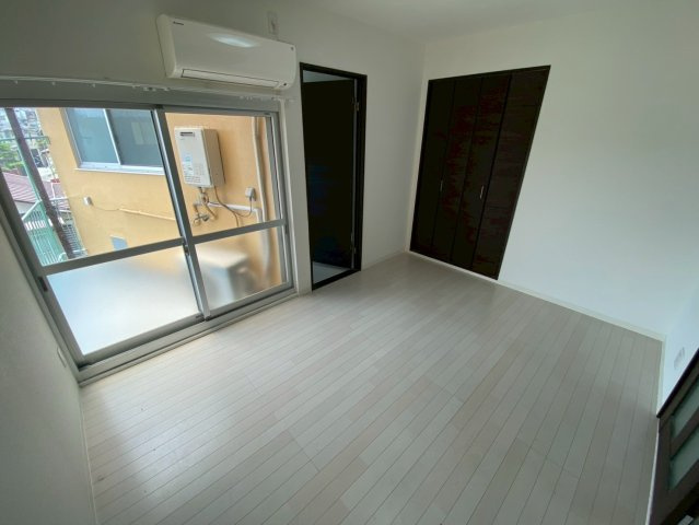 ビーコート青谷の居間・リビング