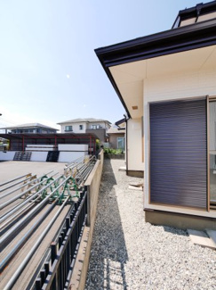 【周辺】 | 西側隣地境界