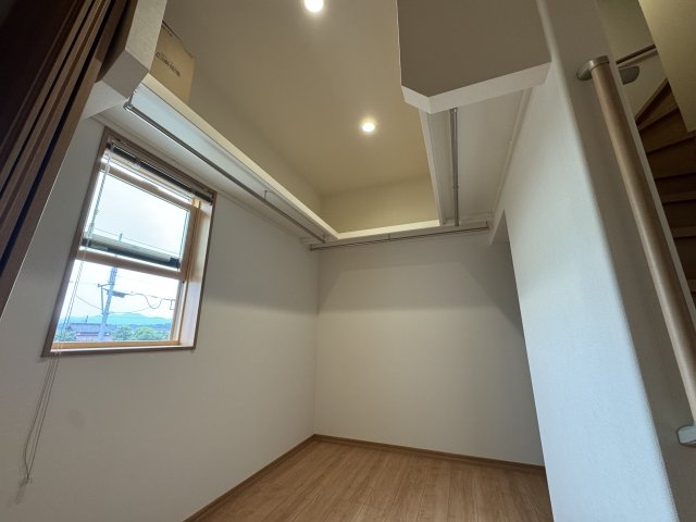 －三丁目不動産ー　築浅美観戸建住宅　児玉下浅見の収納