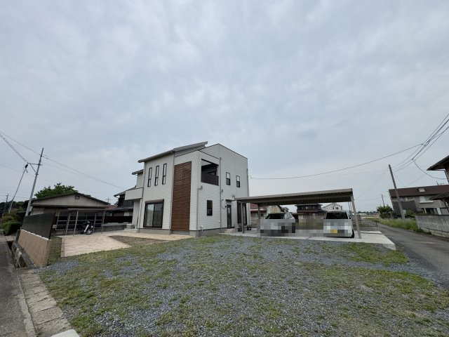 -三丁目不動産-　築浅美観戸建住宅　児玉下浅見の庭