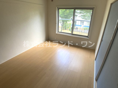 【洋室】 | 西武狭山グリーンヒル　6号棟 | 約6帖の洋室