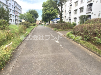 【中庭】 | 西武狭山グリーンヒル　6号棟