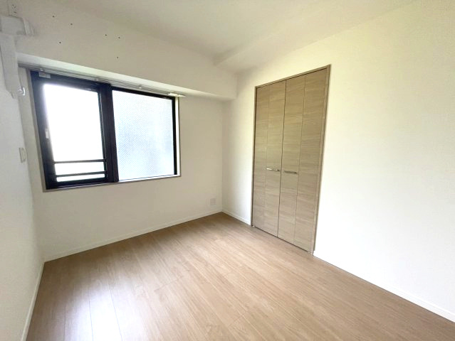 アンビシャス南柏の洋室|(1)約5.2帖です。