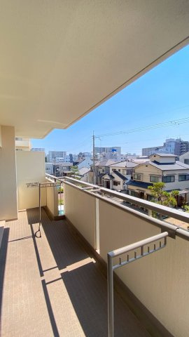 伊丹パーク・ホームズ　１号棟のバルコニー|バルコニー