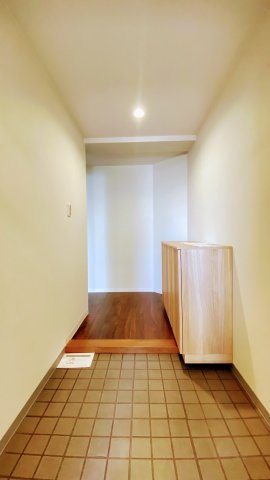 伊丹パーク・ホームズ　１号棟の玄関|玄関