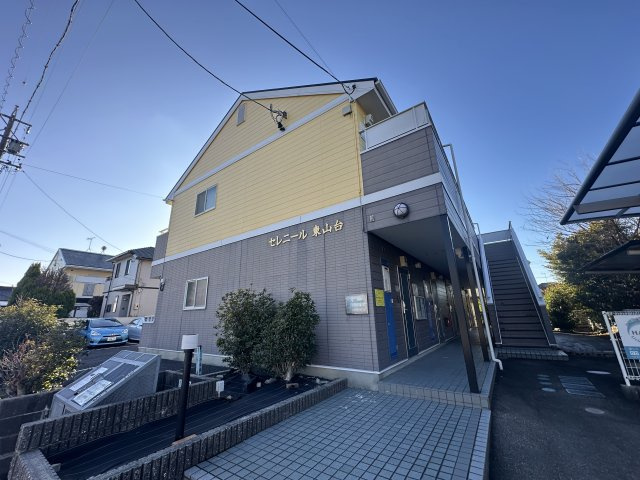 セレニール東山台の外観