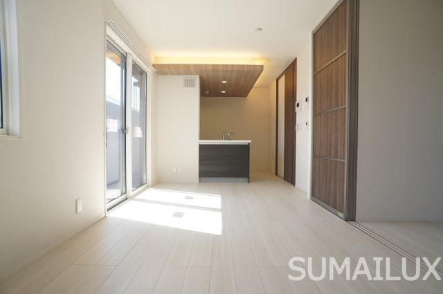 熊本市南区御幸笛田１丁目のアパートの居間・リビング