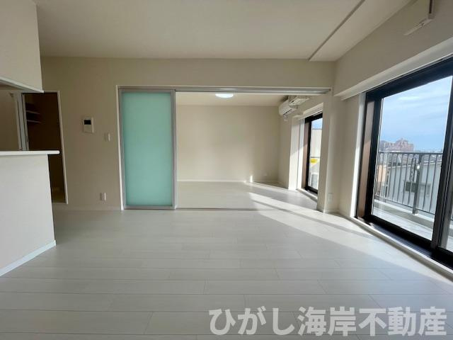 アエラス辻堂サウスウイングのダイニング|新規リフォーム完了！　13帖　LDK