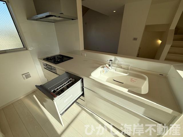 茅ヶ崎市今宿　新築戸建　全２棟のキッチン|食洗器付きシステムキッチン