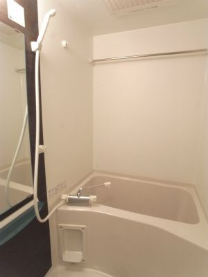 リブリ・シティゴールド森下の浴室