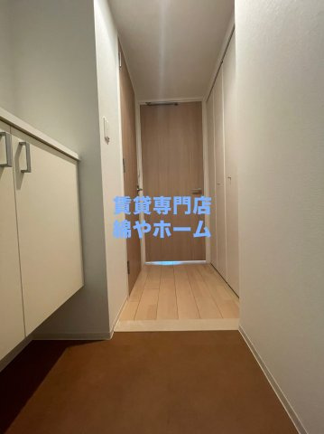 ベルエ難波西の玄関|明るい玄関です