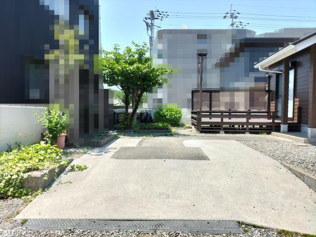 【庭】 | 高知市新本町２丁目