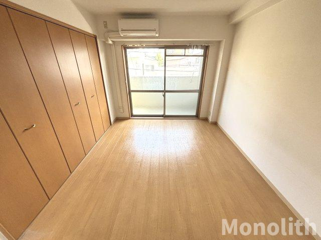 メゾンアズールの洋室