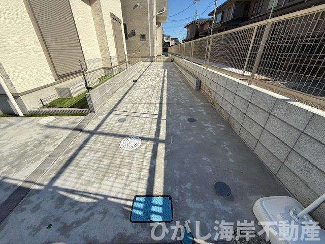 茅ヶ崎市柳島１丁目　新築戸建　全３棟の駐車場|駐車スペース