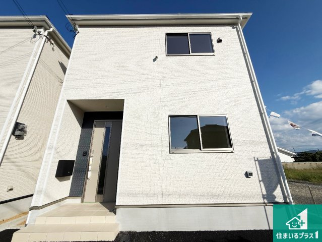紀の川市下井阪　第3期　新築一戸建ての外観|お客様に長く安心して住んでいだだける事にこだわった家づくり！住んでからのアフターサービスにもしっかりと取り組んでいます！