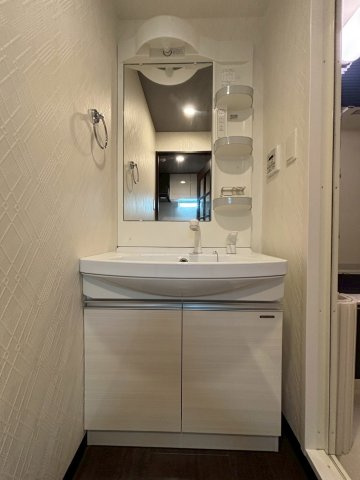 大阪市北区天満１丁目の賃貸マンションの洗面所