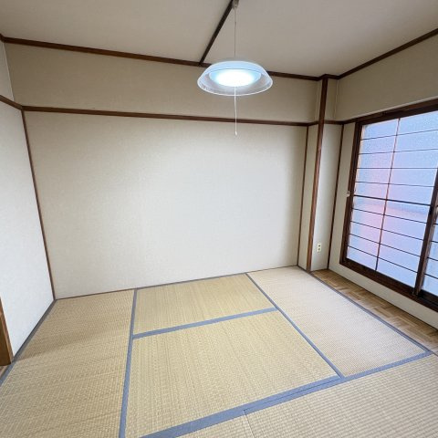 サンハイツかどやの和室