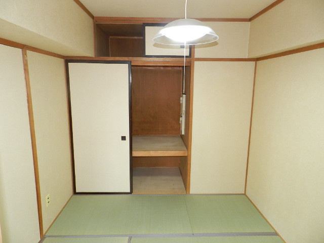 サンハイツかどやの収納