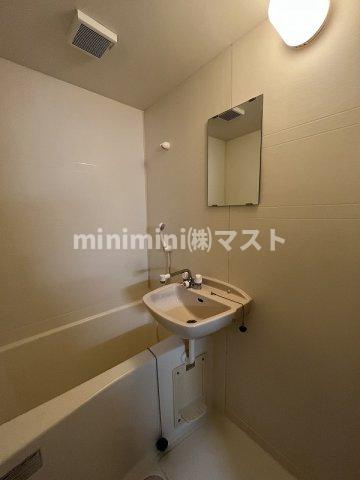ノールプレール新町の浴室