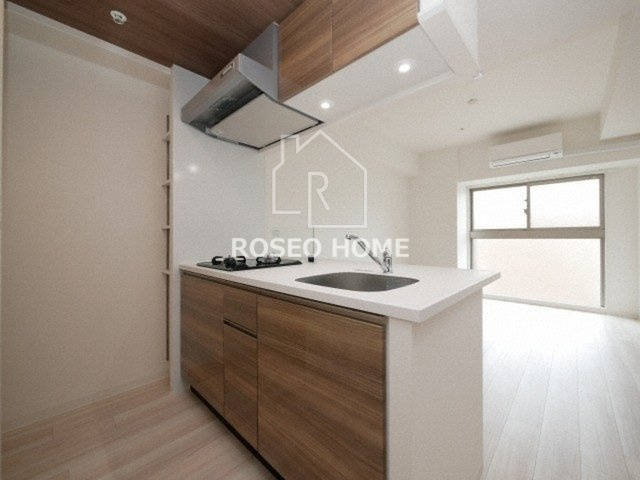 ラドゥセール谷町のキッチン