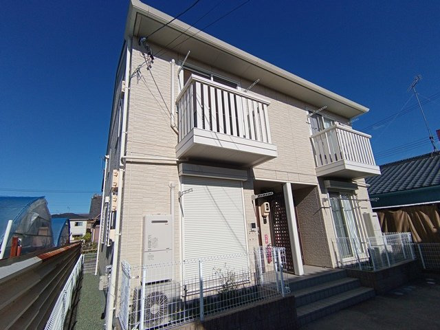 メゾハイネスの外観