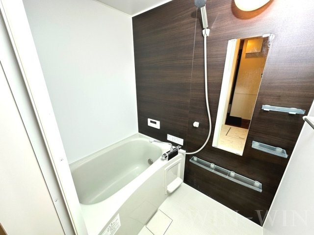 メゾン ラ・ヴェリテ Bの浴室