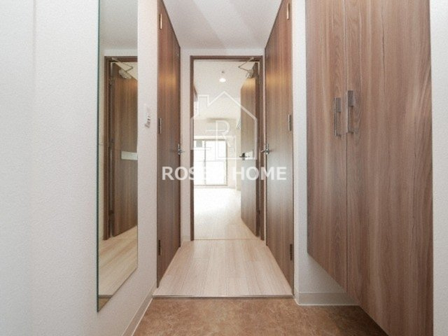 ラドゥセール谷町の玄関