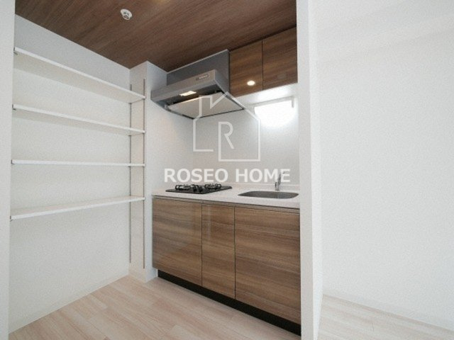 ラドゥセール谷町のキッチン