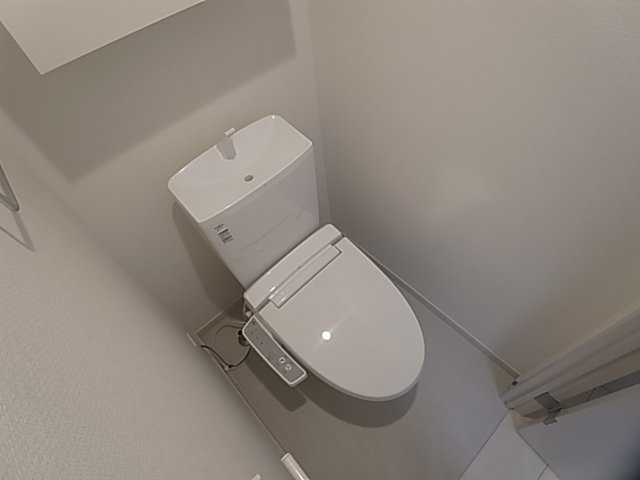 神戸市兵庫区駅南通３丁目の賃貸マンションのトイレ|ウォシュレット付