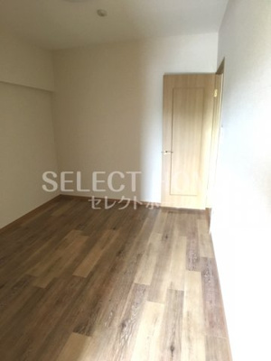 【寝室】 | 天神山マンションⅡ号館 | 落ち着いた色調の寝室です
同型タイプです