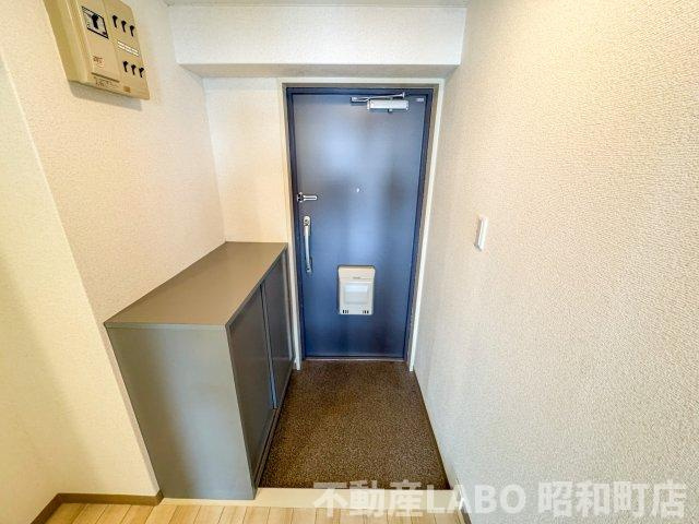 くすのきハイツの玄関