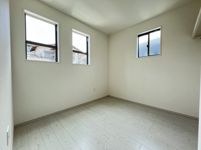 【子供部屋】 | 福岡市城南区梅林3丁目2期　2号棟（全2棟）【仲介手数料無料・0円】 | 現地写真。