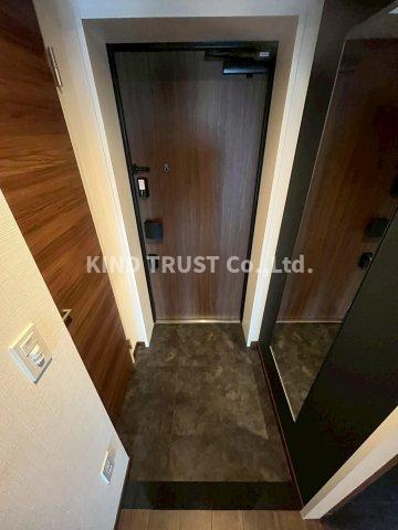 セントリヴィエ大阪梅田の玄関|明るい玄関です