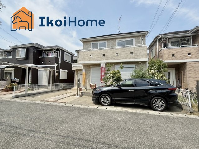 神戸市西区玉津町町今津　中古戸建の前面道路含む現地写真|●年中無休：当日予約可●小・中学校まで徒歩10分前後と近いので、お子様の通学も楽々安心です。