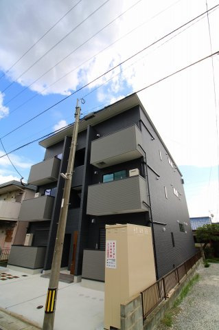 CLOVER津福の外観