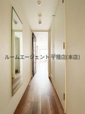 リーデンス今池の玄関