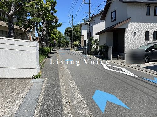 【前面道路含む現地写真】 | 【仲介手数料０円】藤沢市辻堂東海岸2丁目　中古一戸建て | 藤沢市辻堂東海岸2丁目　中古一戸建て