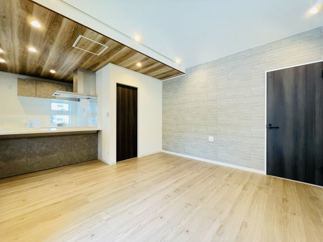 【居間・リビング】 | 児玉郡美里町大字木部　中古戸建