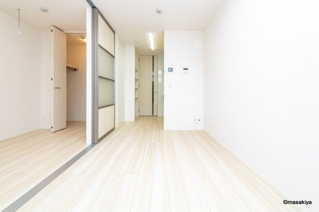 リヴェール中御所　Cの居間・リビング