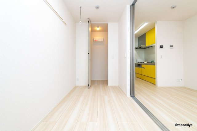 リヴェール中御所　Cの洋室