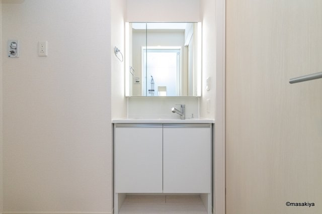 リヴェール中御所　Cの洗面所