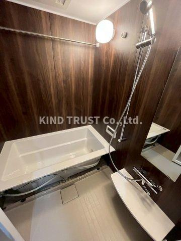 セントリヴィエ大阪梅田の浴室|落ち着いた空間のお風呂です