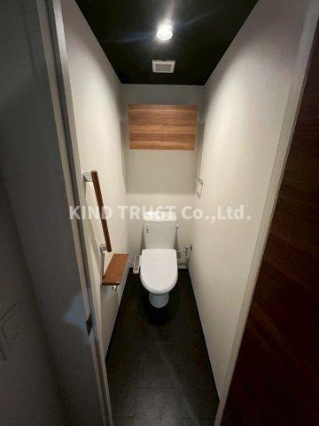 セントリヴィエ大阪梅田のトイレ|落ち着いた色調のトイレです