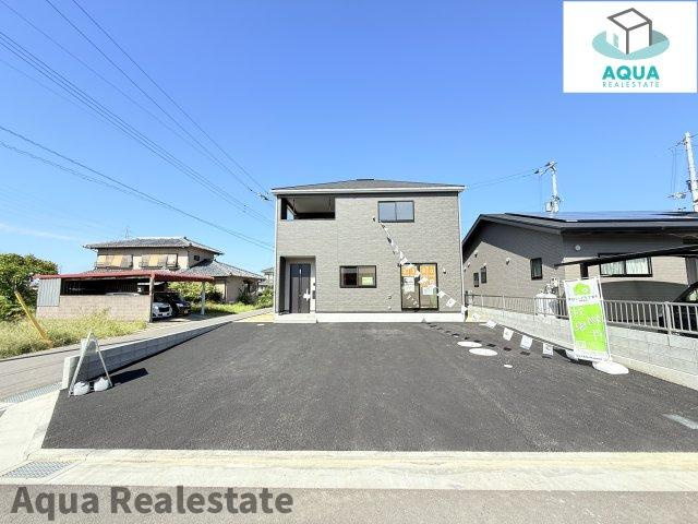 クレイドルガーデン高松市下田井町第三の駐車場