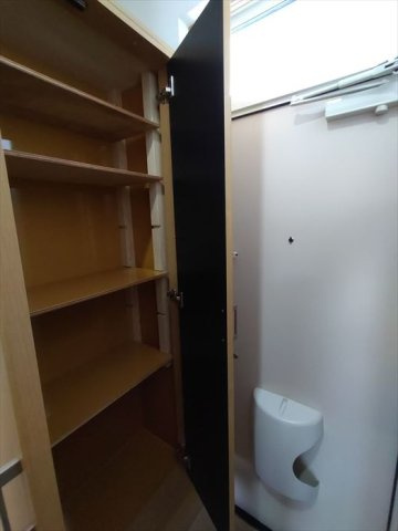 コーポ内野の玄関|大容量のシューズボックス