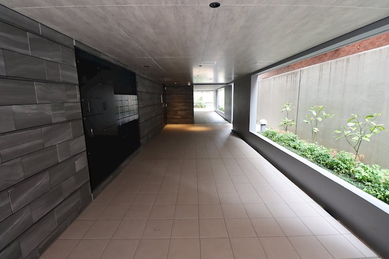 豊島区西池袋３丁目の賃貸マンションのエントランス